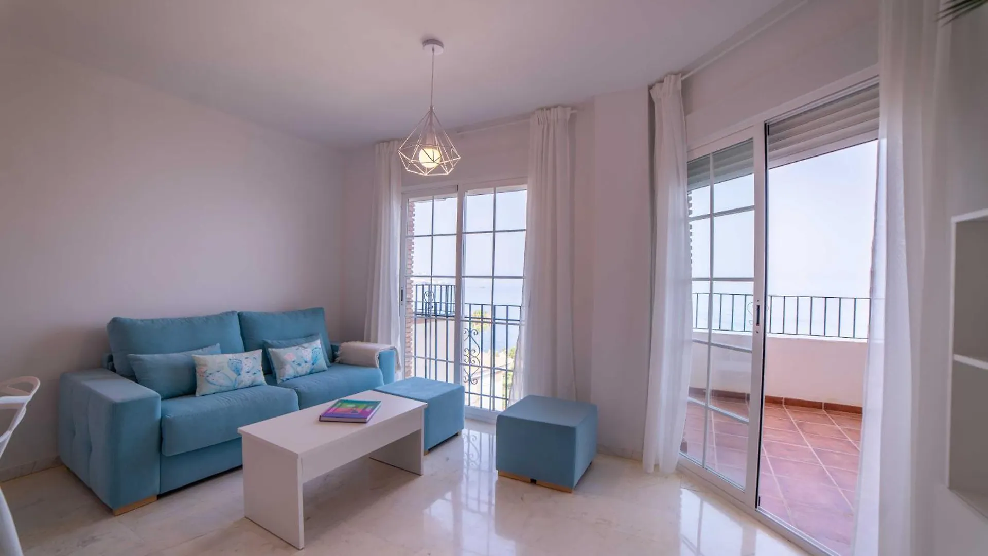 Alma De Marina Apartment La Herradura